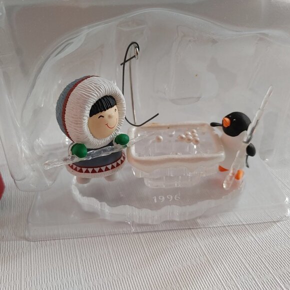 CUTE Hallmark Frosty Friends Collector's Series Keepsake Ornament w/Box - Picture 5 of 7